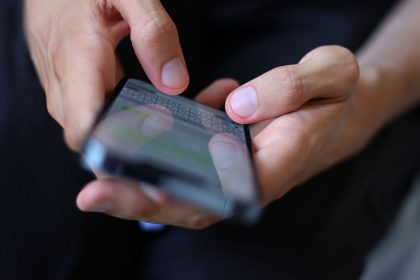 Studie: „Jedes dritte Mädchen und jeder vierte Junge“ im Netz sexuell belästigt