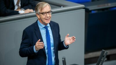 Linke stellen Antrag auf Gruppenbildung im Bundestag