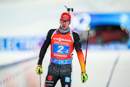 Deutsche Biathleten Staffel-Dritte: Strafrunde durch Kühn