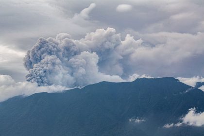 Elf Wanderer nach Vulkanausbruch in Indonesien tot aufgefunden