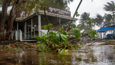 Zyklon „Jasper“ wütet in Touristenorten an Nordostküste Australiens