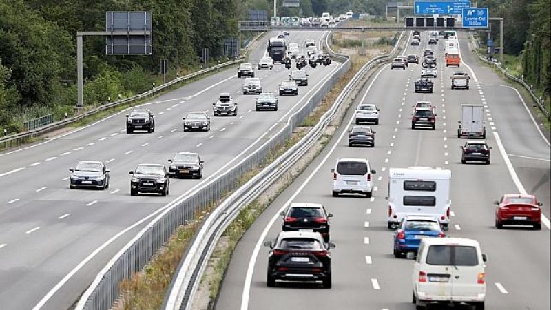 ADAC erwartet wenig Staus auf Autobahnen zum Jahreswechsel