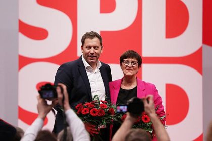 Klingbeil und Esken als SPD-Doppelspitze wiedergewählt