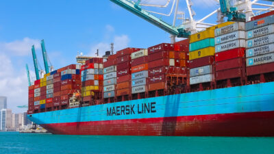 Angriffe im Roten Meer: Reederei Maersk meidet „bis auf Weiteres“ Durchfahrt