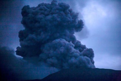 Vulkanausbruch: Regen behindert Suche nach Vermissten