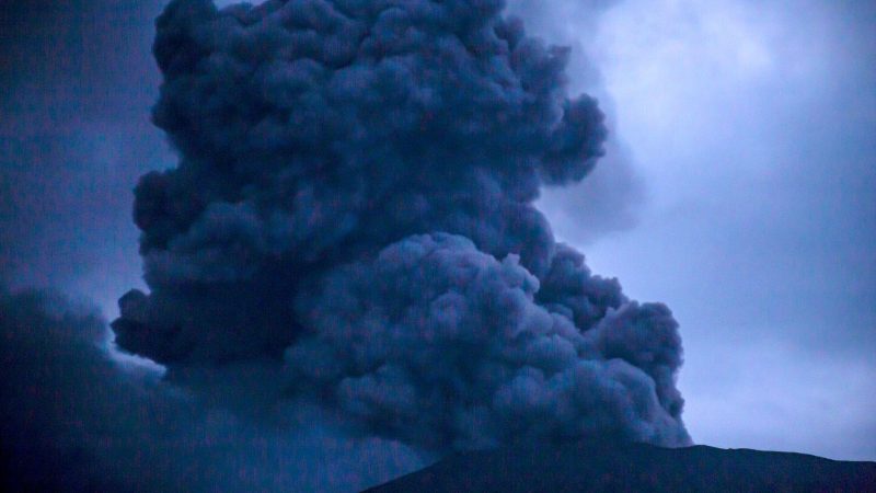Vulkanausbruch: Regen behindert Suche nach Vermissten