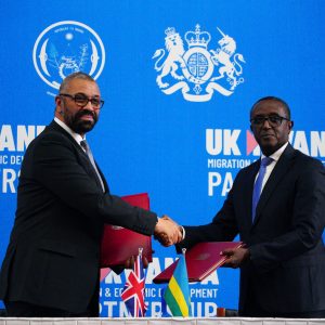 Asylpolitik: Mehrere Mitgliedstaaten fordern „Ruanda-Modell“ für gesamte EU