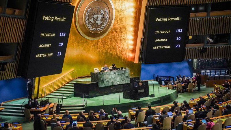 Resolutionen der UN-Vollversammlung sind nicht rechtlich bindend, sondern gelten als symbolisch.