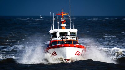 Seemann stürzt über Bord – Sucheinsatz auf der Nordsee