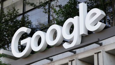 Google wurde im Konkurrenzkampf um Künstliche Intelligenz abgehengt, mit seiner neuen KI-Technologie Gemini und überraschenden Vorhaben, möchte das Unternehmen wieder nach ganz vorn.