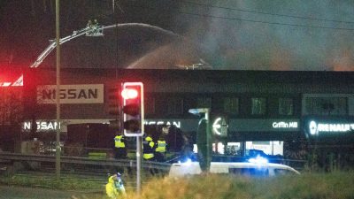 Wales: Leiche nach Brand in Industriegebiet gefunden