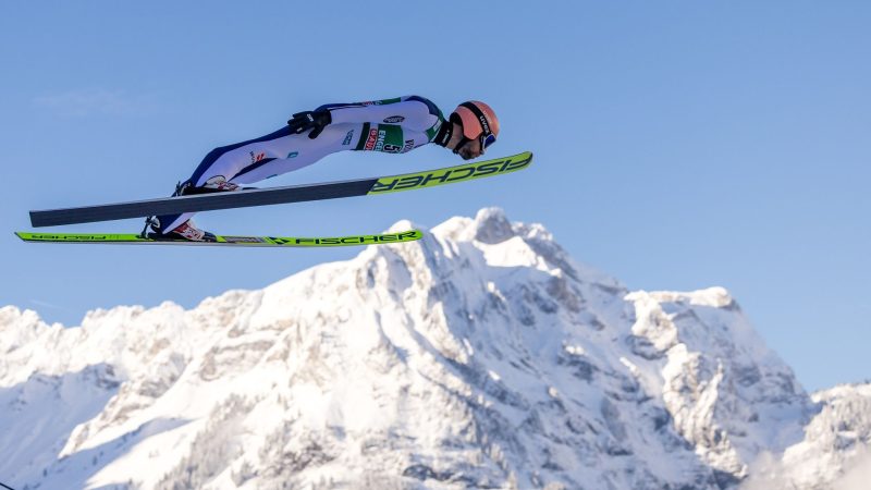 Kam beim Weltcup in Engelberg zweimal auf eine Weite von 135 Metern: Skispringer Pius Paschke.