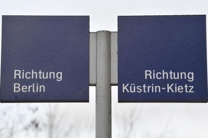 Zugteil löst sich und wird an Bahnhof vergessen