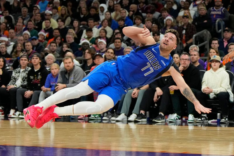 Luka Doncic von den Dallas Mavericks erzielte 50 Punkte gegen die Phoenix Suns.