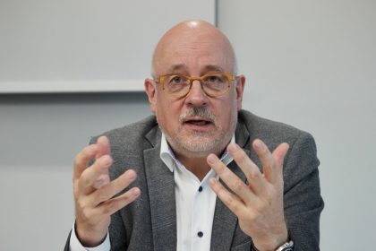 Ärzteverband droht mit längeren Praxisschließungen