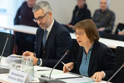 Brandenburgs Gesundheitsministerin: „Impfung bietet keine sterile Immunität, aber Herdenschutzwirkung“
