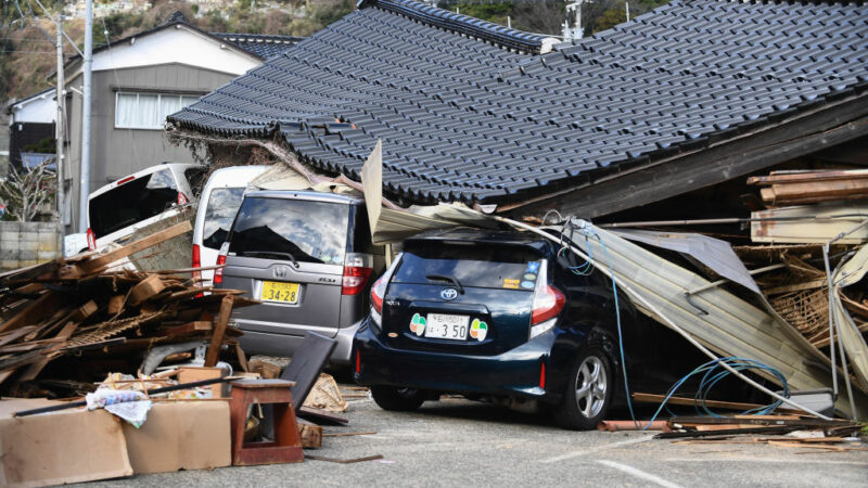 Mehr als 240 Menschen in Japans Erdbebengebiet vermisst