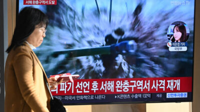 Nordkorea feuert rund 200 Granaten ab, Südkorea evakuiert Insel