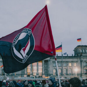 Die kommunistischen Ursprünge der linksextremen Antifa