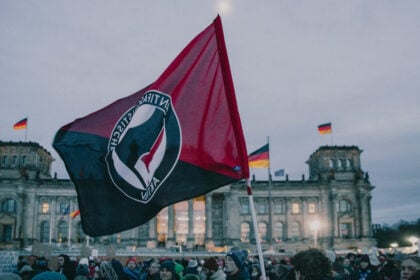 Die kommunistischen Ursprünge der linksextremen Antifa