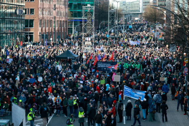 Bundesweite Demonstrationen gegen Rechtsextremismus