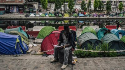 Migranten sollen vor Olympia in die Provinzen gebracht werden – Bürgermeister schlägt Alarm