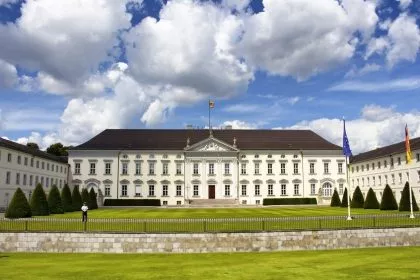 Schloss Bellevue: Bis zu einer Milliarde Euro für Komplettsanierung - plus 205 Millionen für Ausweichquartier