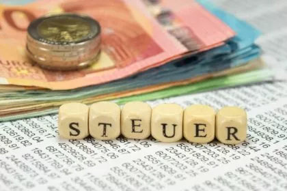 Wer im Sozialstaat kassiert - Debatte um Nettosteuerzahler kehrt zurück