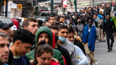 Gelockerte Anforderungen: Bundesstaat New York will 4.000 Migranten einstellen