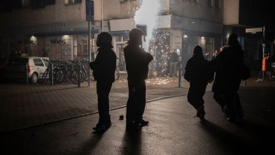 Berlin: Angriffe auf Polizei, mehr als 200 Festnahmen