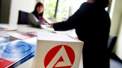 Zahl der Arbeitslosen steigt im Januar auf fast drei Millionen