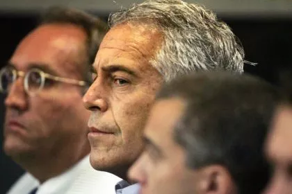 US-Gericht gibt Epstein-Papiere mit prominenten Namen frei