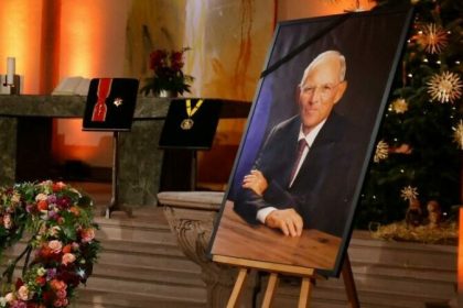Trauergemeinde nimmt Abschied von Wolfgang Schäuble