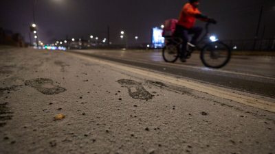 Glatteis auf deutschen Straßen