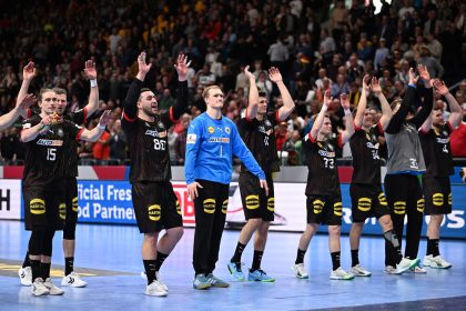 Kanzler Scholz jubelt: Handballer stehen in der Hauptrunde