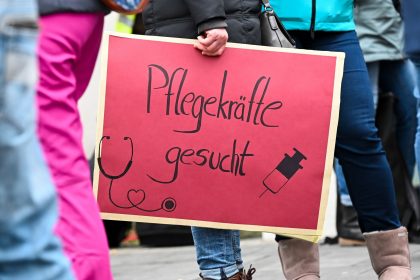 22,60 Euro pro Stunde: Löhne in der Pflege um fast neun Prozent gestiegen