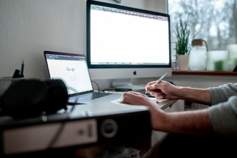 Arbeitgeber mussten ihren Beschäftigten in der Corona-Pandemie - sofern möglich - zeitweise Homeoffice anbieten.