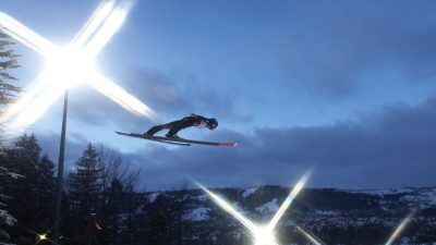 Wellinger stark: Deutsche Skispringer im Team auf Platz drei