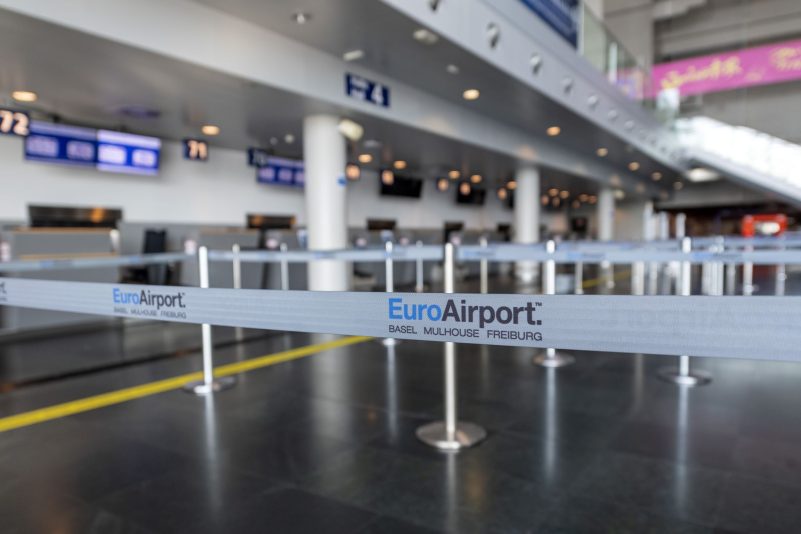 Aufgrund einer Bombendrohung war der Flugbetrieb in Basel für mehrere Stunden unterbrochen. (Archivbild)
