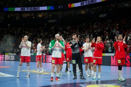 Handball-EM: Dänen mit Niederlage ins Halbfinale