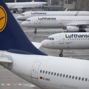 Lufthansa-Flugzeug kehrt wegen Bombendrohung um