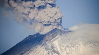 Vulkan Popocatépetl in Mexiko: Mehr als 20 Flugausfälle wegen Aschewolke