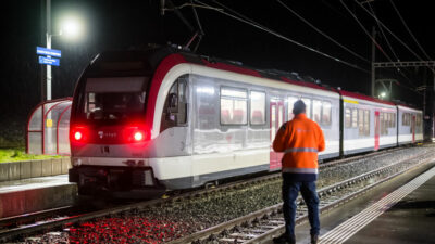Angreifer von Polizei erschossen – Geiselnahme in einem Zug in der Schweiz