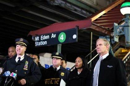 Ein Toter und Verletzte durch Schüsse in New Yorker U-Bahnstation – Schütze flüchtig