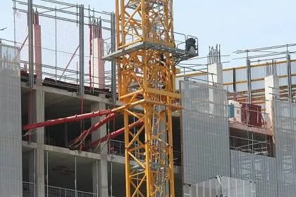 Bauhauptgewerbe: Kosten steigen, Anzahl der Aufträge sinkt