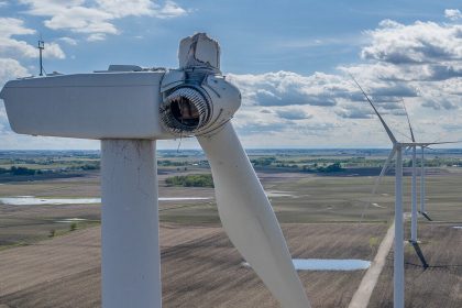 15 Tonnen schweres Rotorblatt reißt in Baden-Württemberg von Windrad ab