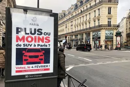 Paris stimmt ab über Besucher mit SUV: 225 Euro für sechs Stunden Parken in Paris?