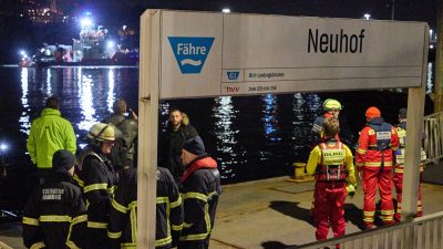 Schiffsunfall in Hamburg: Leiche gefunden