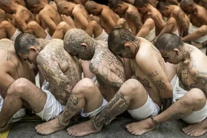 Mammutprozess gegen Bandenmitglieder in El Salvador begonnen