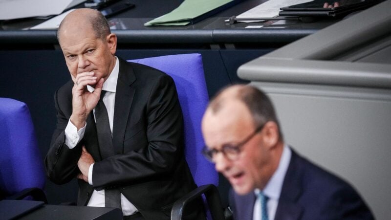 Die wirtschaftspolitische Haltung von unter anderem Friedrich Merz (r) löst bei Bundeskanzler Olaf Scholz (l) «Irritation» aus.